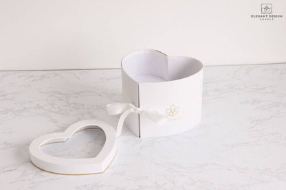 Caja de flores en forma de corazón de dos capas con tapa transparente