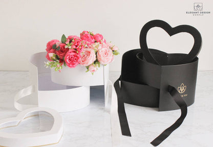Caja de flores en forma de corazón de dos capas con tapa transparente